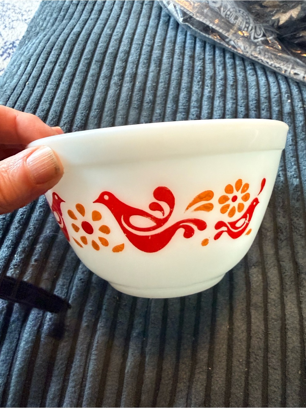 Vintage Pyrex Friendship Birds 1-1/2 Pt Mixing Bowl #401